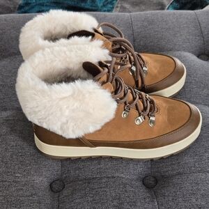 Koolaburra Brown and Cream Fur-Lined Boots